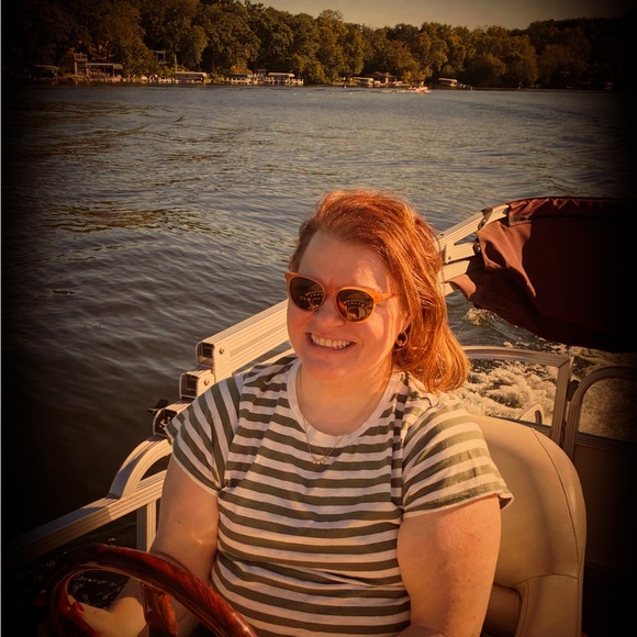 Meet your Posher, Colleen - Picture 3 of 3